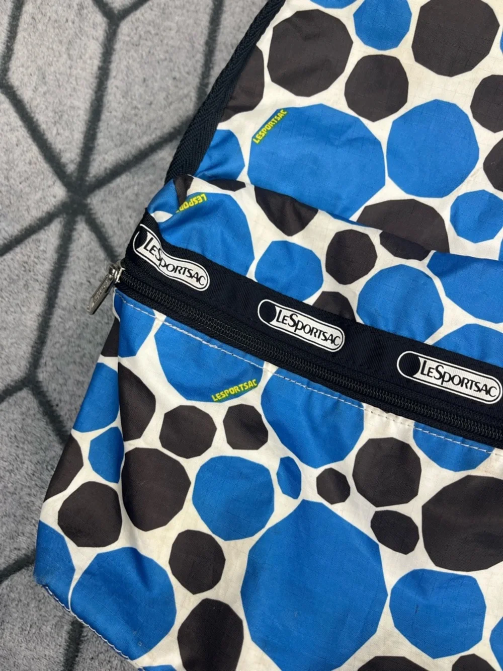 VTG Lesportsac Retired Blue Black Geometric Print Lightweight Travel Backpack